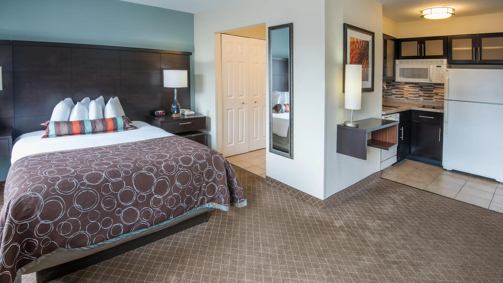 Staybridge Suites Columbus-Airport By Ihg 3*, Columbus